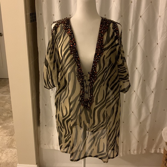 EUC. Sheer bathing suit covering or tunic - Picture 10 of 10